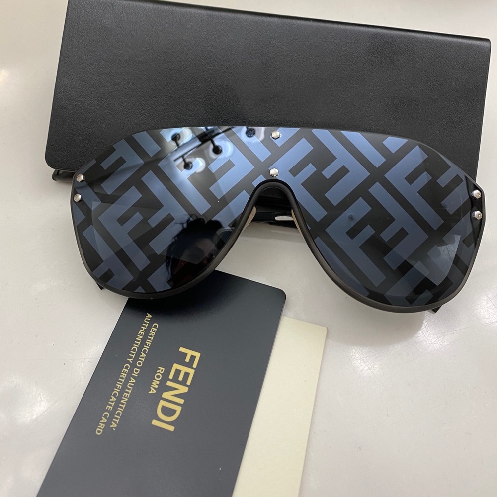 Fendi black sunglasses